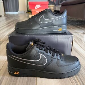 Men's Nike Air Force 1 '07 SE Shoes - Black Laser Orange IB7677-001